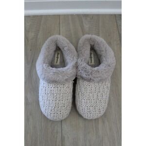 Dearfoams Womens Knit Clog Slippers Faux Fur Trim Cream Taupe Small 5/6